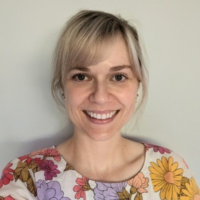 image of Dr Caitlin Campbell
